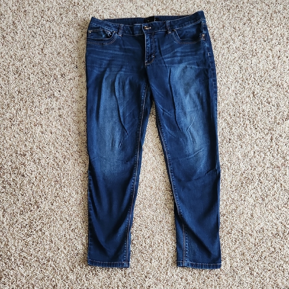 White House Black Market - Skinny Leg - Sz 12